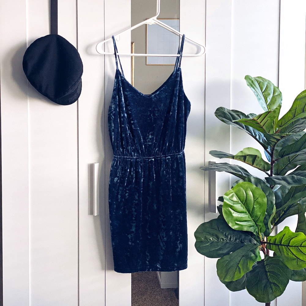 FOREVER21 • Blue Velvet Mini Party Dress